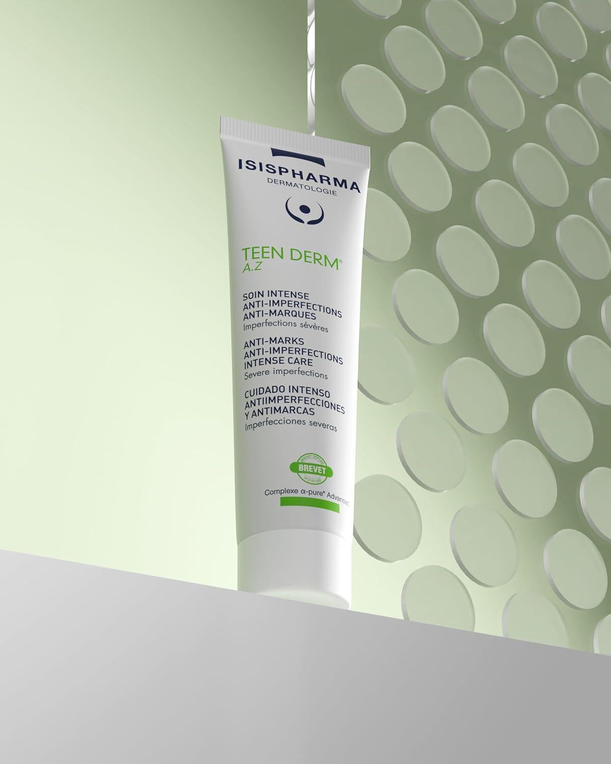 Isispharma Teen Derm A.Z. - Triple Action Anti-Imperfections, Anti-Markings, Ultra Soothing, Combination Skin to Oily Skin - With 15% Azelaic Acid, 30 ml